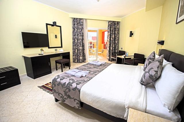 Hotel Casa Mare Resort (ex. Royal Tulip Beach Resort)
