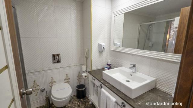 Hotel Jadore Deluxe