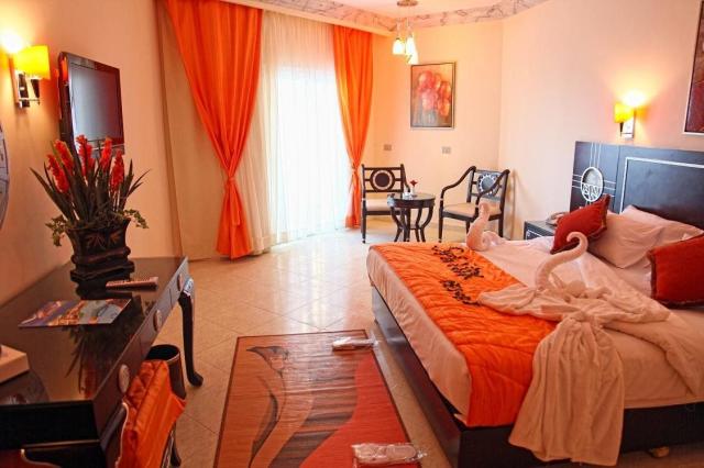 Hotel Sphinx Aqua Park Beach Resort