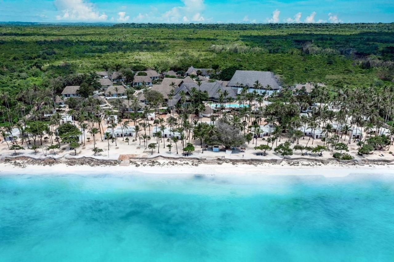 Ahoj Zanzibar! & Hotel Diamonds Mapenzi Beach Club