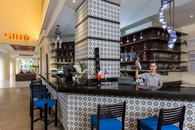 Hotel Andaman Embrace Patong