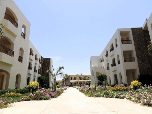 Hotel Royal Brayka Beach Resort