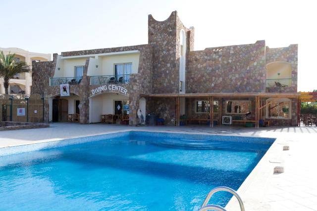 Hotel Royal Brayka Beach Resort