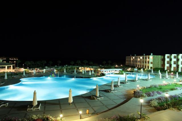 Hotel Royal Brayka Beach Resort