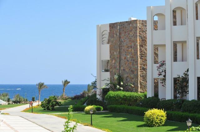 Hotel Royal Brayka Beach Resort