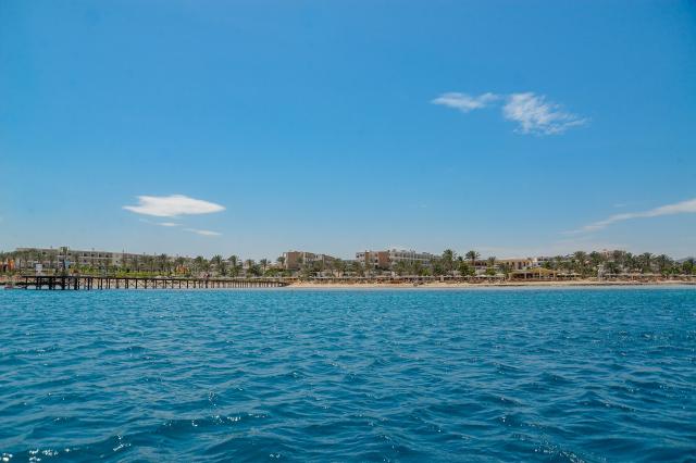 Hotel Royal Brayka Beach Resort