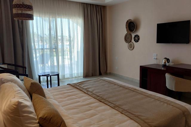 Hotel Royal Brayka Beach Resort