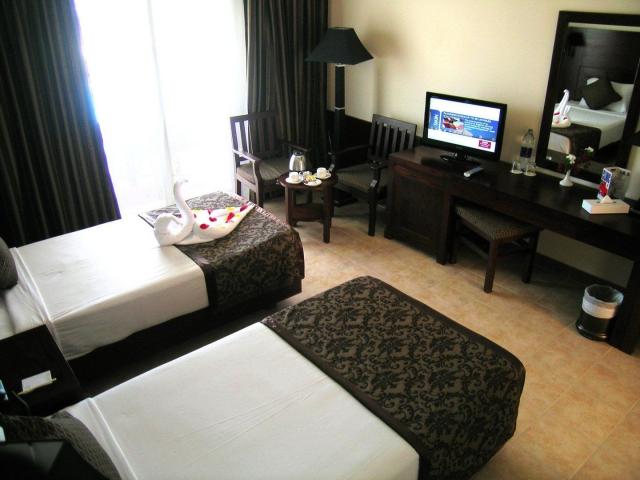 Hotel Royal Brayka Beach Resort