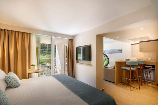 Girandella Adults Hotel