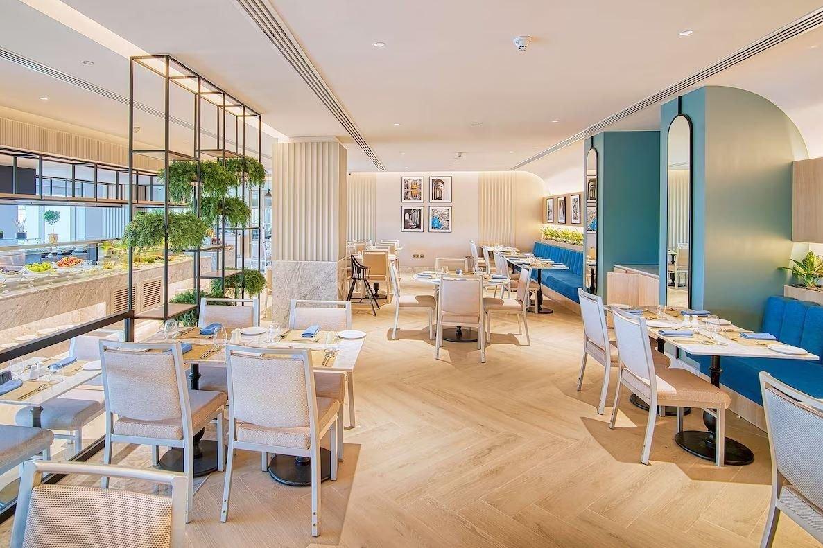 Radisson Blu Hotel & Resort Abu Dhabi Corniche