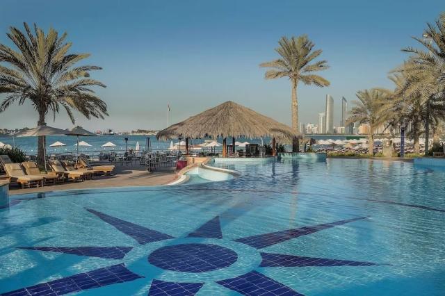 Radisson Blu Hotel & Resort Abu Dhabi Corniche