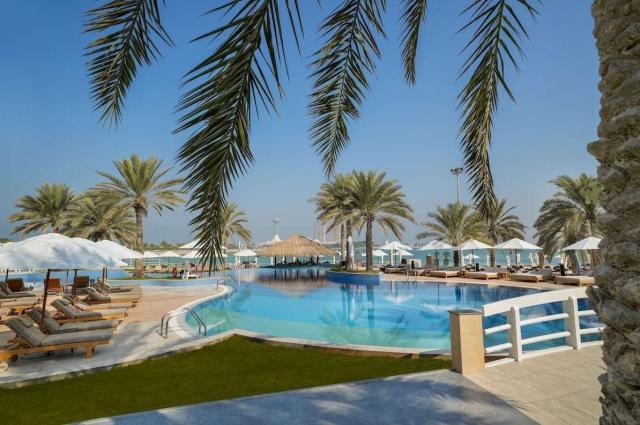Radisson Blu Hotel & Resort Abu Dhabi Corniche