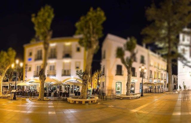 Hostal Marissal by Dorobe