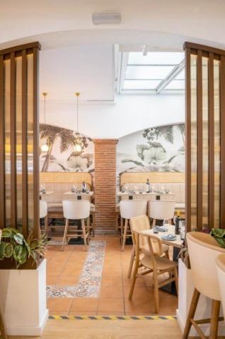 Hostal Marissal by Dorobe