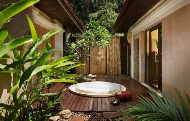Hotel Rawi Warin Resort & Spa