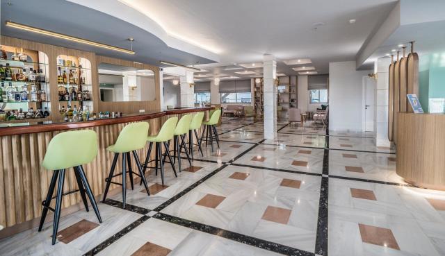 Hotel Adele Beach