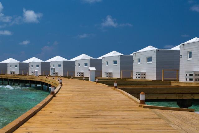Sandies Bathala Island Resort