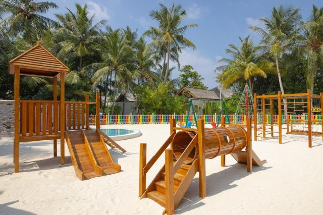 Emerald Faarufushi Resort and Spa
