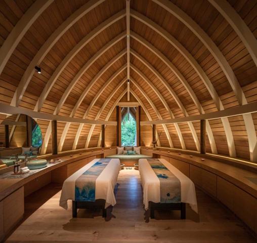 Emerald Faarufushi Resort and Spa