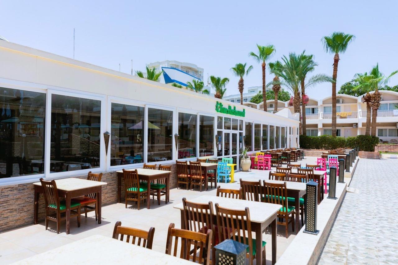 Hotel Empire Beach Aqua Park