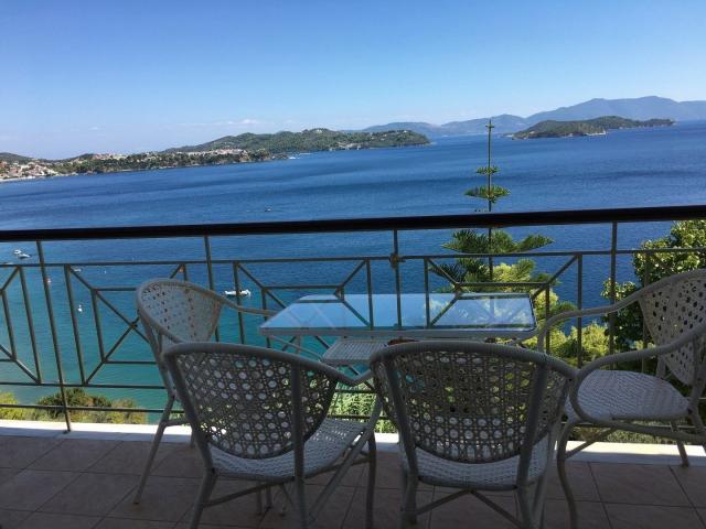 Vassilias Beach Hotel