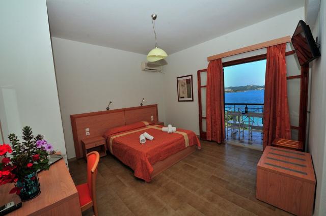 Vassilias Beach Hotel