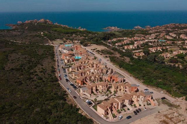Hotel Red Sun Village