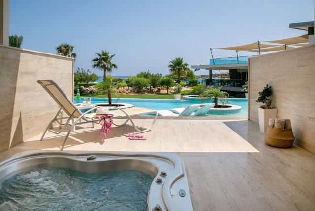 Hotel Asterias Beach