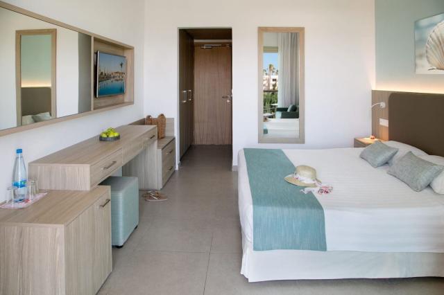 Hotel Asterias Beach