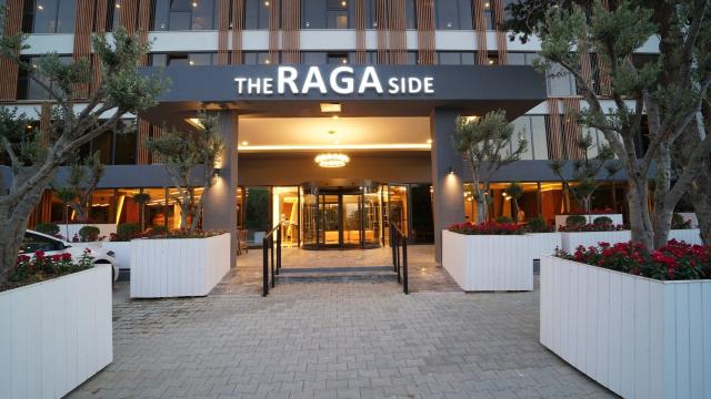Hotel The Raga Side