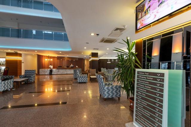 Hotel Narcia Resort Side