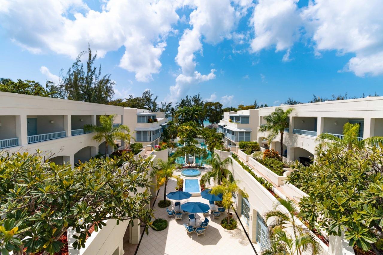 Savannah Beach Club