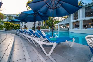 Savannah Beach Club