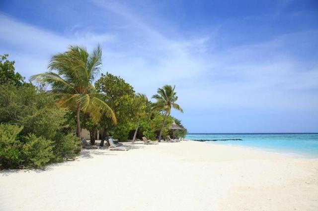 Embudu Village Resort