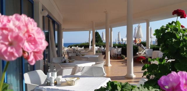 Hotel Sineva Beach
