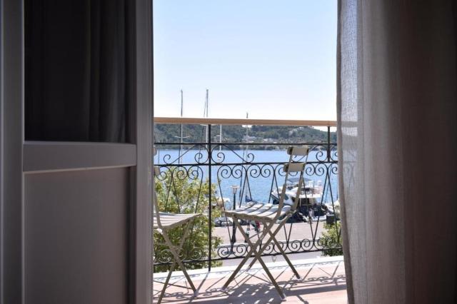 Meltemi Hotel