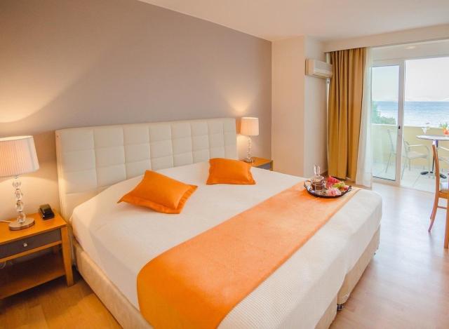 Hotel Faedra Beach Resort