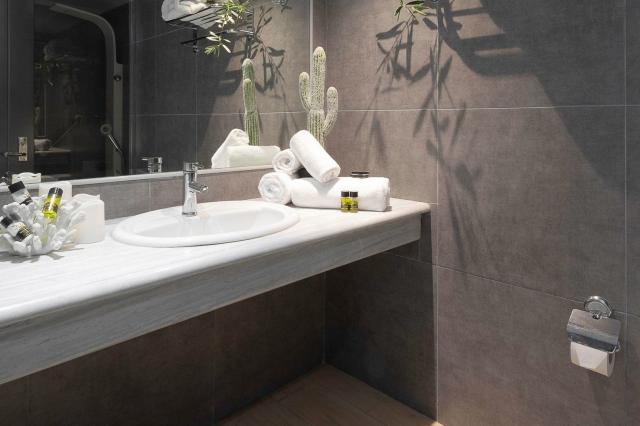La Piscine Art Hotel