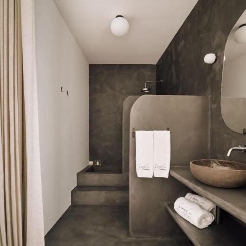 White Exclusive Suites & Villas