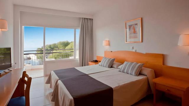 Hotel Cabot Cala Ferrera