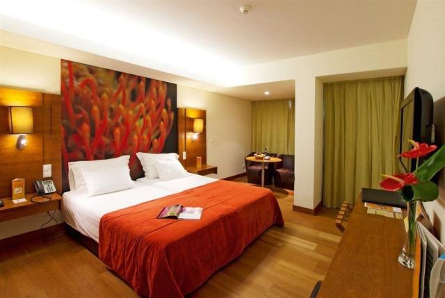 Hotel The Views Baia
