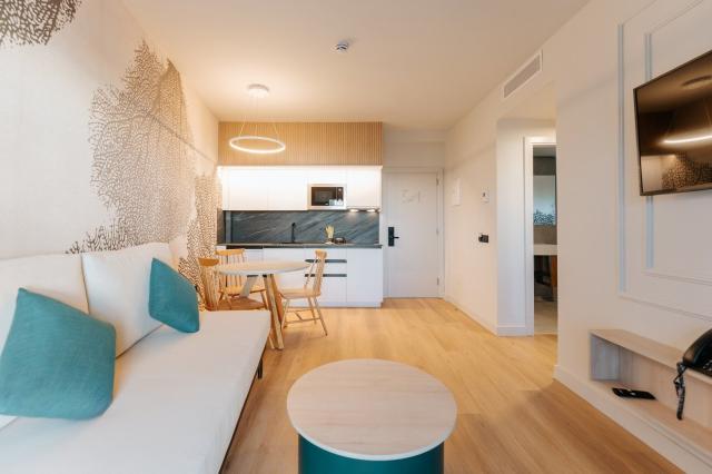 Aparthotel R2 Higos Beach