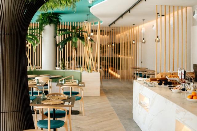 Aparthotel R2 Higos Beach