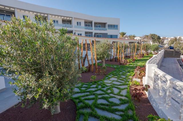 Aparthotel R2 Higos Beach