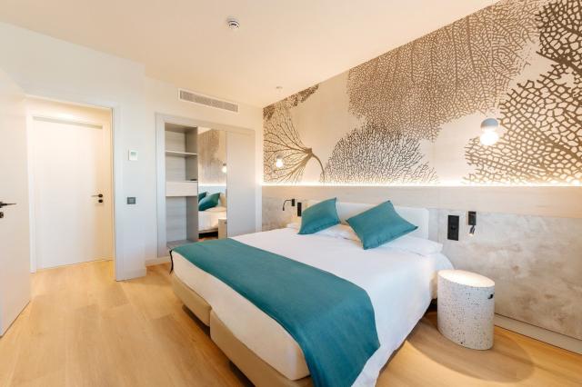 Aparthotel R2 Higos Beach