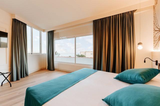 Aparthotel R2 Higos Beach