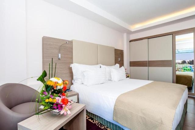 Hotel Amadil Beach