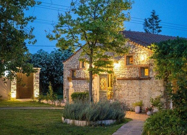 Petrino ECO Village