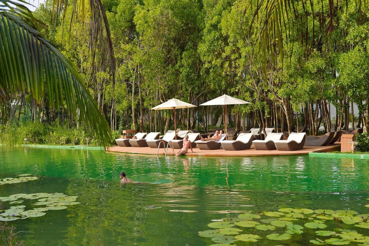 Dreamland Maldives - The Unique Sea & Lake Resort Spa