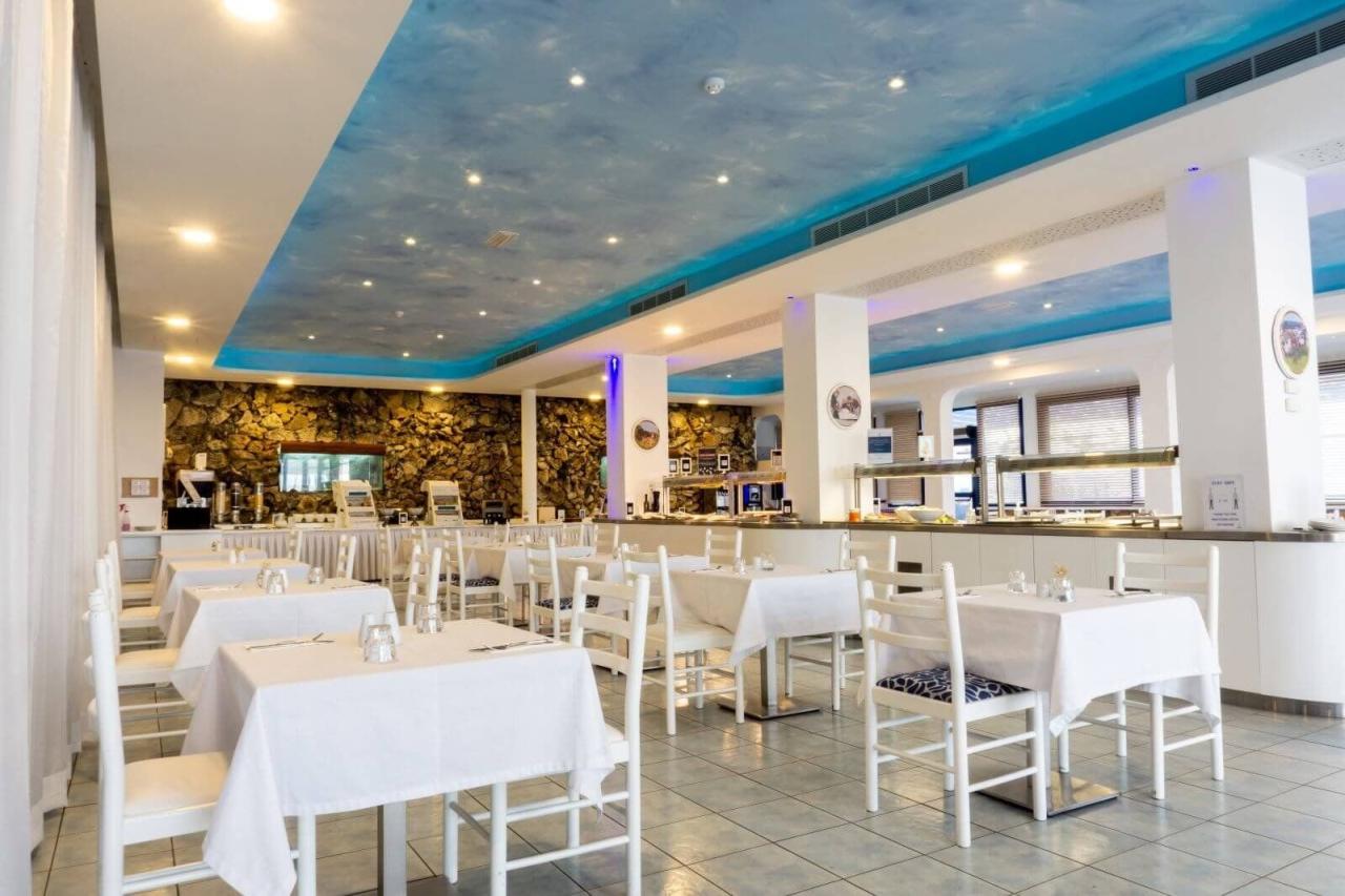 Hotel Anonymous Beach